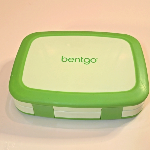 Set of 2 Bentgo Kids Lunch Boxes and Bentgo Cooler Bag - Picture 11 of 16